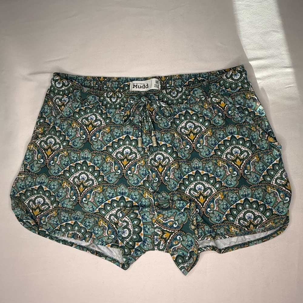 Mudd Green Paisley Print Shorts – Women’s Medium EUC